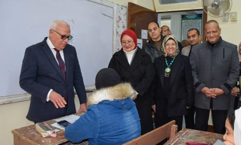 محافظ بورسعيد يتابع انتظام سير امتحانات الفصل الدراسي الأول للشهادة الإعدادية 5 IMG 20240117 WA0084