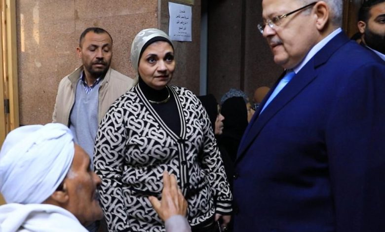 جولة مفاجئة لرئيس جامعة القاهرة لمستشفى المنيل التخصصى للاطمئنان على مستوى الخدمات الطبية والعلاجية المقدمة للمرضى 4 IMG 20240121 WA0108