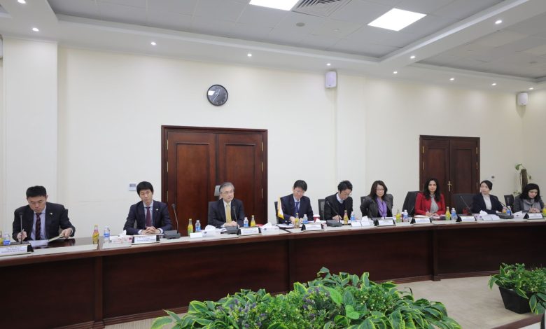 وزير التعليم العالي يستقبل سفير اليابان ووفد (جايكا) 5 IMG 20240201 WA0119