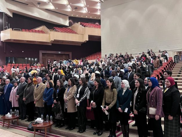 جامعتى الاسكندرية وسينجور ومكتبة الإسكندرية ينظمون ملتقى مستقبل إفريقيا 1 IMG 20240221 WA0067