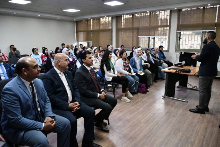 وزير الشباب و الرياضة يشهد جانب من فعاليات الدورات التدريبية لمكتب فن إدارة الحياة 3 IMG 20240304 WA0339