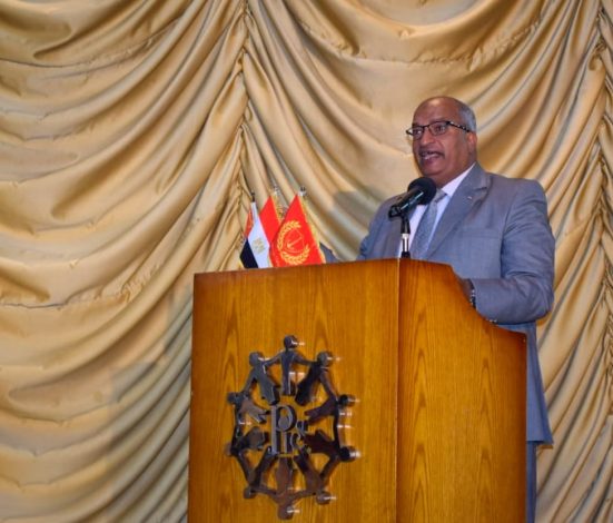 عبد التواب" يشهد احتفالية مدرسة بورسعيد المتكاملة للغات بعيد الأم 4 IMG 20240321 WA0124