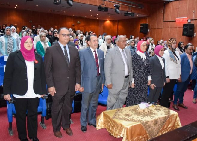 وكيل تعليم بور سعيد يتفقد مدرسة علم الدين الثانوية للبنات ويشيد بالتوقيع الإلكتروني 5 IMG 20240321 WA0127