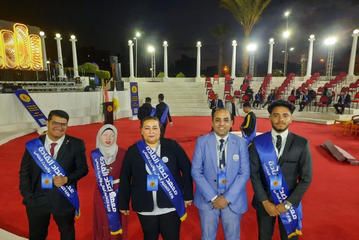 فوز فريق مبدعون باختلاف من جامعة القاهرة بالمركز الأول للملتقى القمي 3 IMG 20240330 WA0137