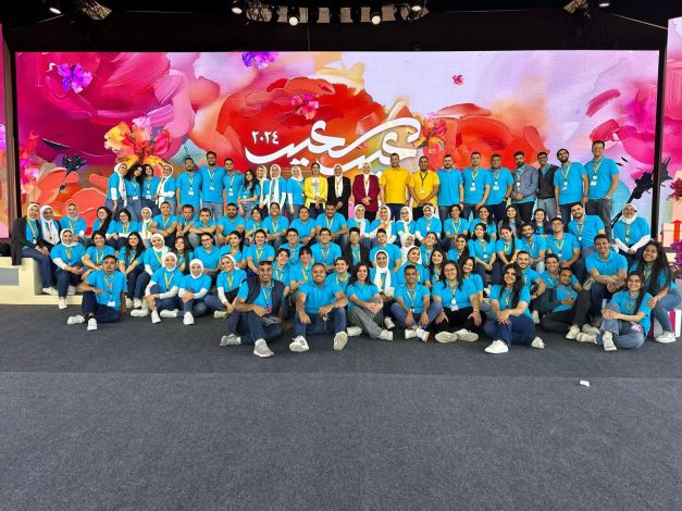 بحضور الرئيس السيسي متطوعي وزارة الشباب والرياضة يشاركون فى تنظيم إحتفالية عيد الفطر المبارك 3 IMG 20240411 WA0152