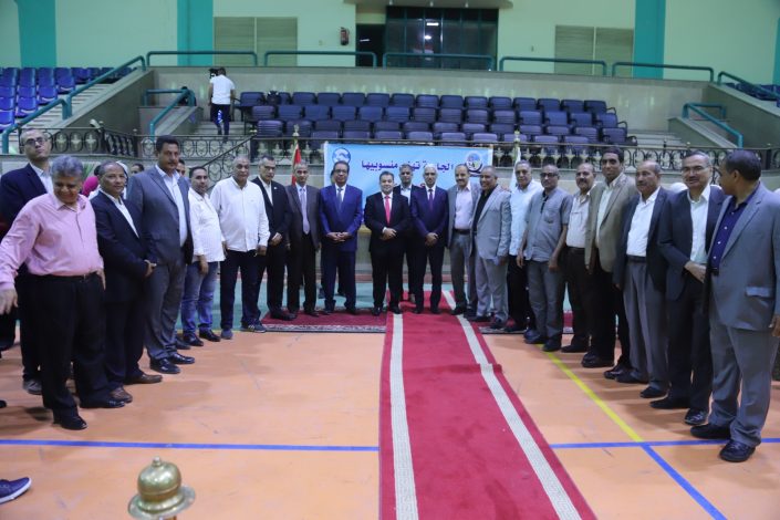 جامعة جنوب الوادي تنظم احتفالية معايدة عيد الفطر 1 IMG 20240415 WA0060