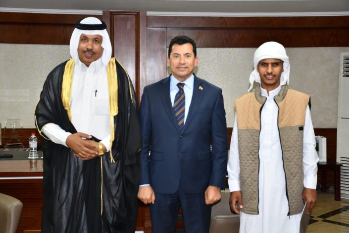 وزيرالرياضة يلتقي رئيس الاتحاد المصري للهجن لبحث النهوض برياضة الهجن 1 IMG 20240418 WA0044