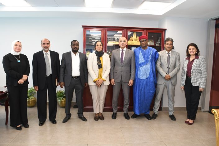 رئيس جامعة عين شمس يستقبل سفير تشاد لبحث سبل التعاون المشترك 2 IMG 20240422 WA0038