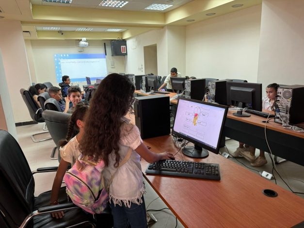 أكاديمية البحث العلمي نظمت يوم تعريفي ببرنامج "جامعة الطفل" 1 IMG 20240422 WA0040