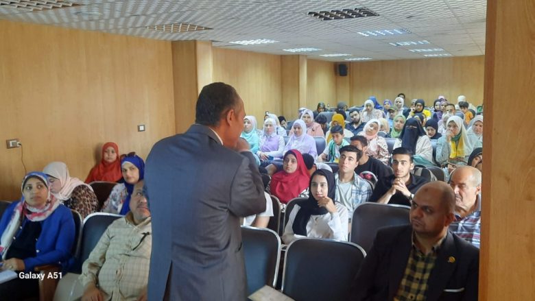 اطلاق دورات « التنمية السياسية للشباب » بمحافظتي القليوبية والبحر الأحمر فى ١٠٨ مركز شباب 6 IMG 20240424 WA0094