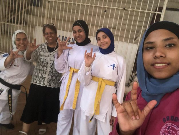 ذوى الهمم بتعليم الجيزة يتربعون على قمة الأنشطة الرياضية على مستوى إقليم القاهرة الكبرى 3 IMG 20240425 WA0062