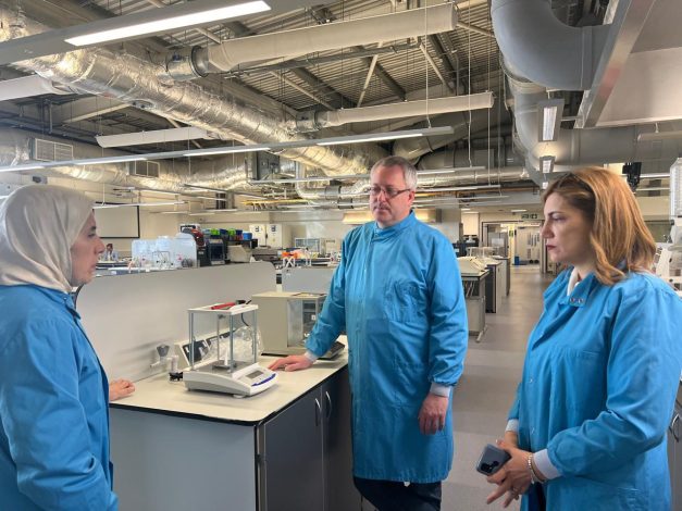 وفد جامعة المنصورة الجديدة يزور جامعة نوتنجهام ترنت بالمملكة المتحدة 5 IMG 20240426 WA0065