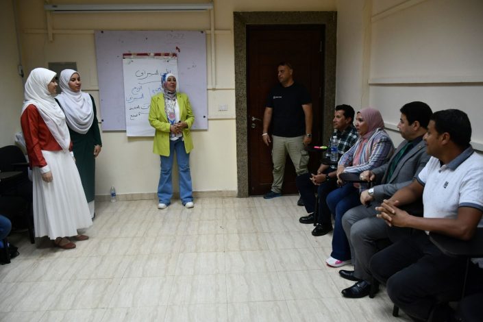 وزير الشباب يتفقد ورشة عمل حول الأمن المعلوماتي والحماية الالكترونية 3 img 20240504 wa0062