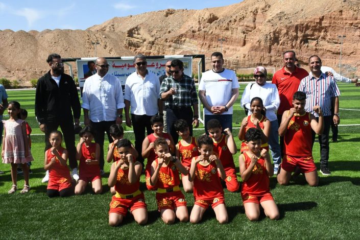 جولة تفقدية لوزير الشباب بنادي الرياضات البحرية بشرم الشيخ ويفتتح ملعب كرة قدم قانوني بعد التجديد 4 img 20240504 wa0093
