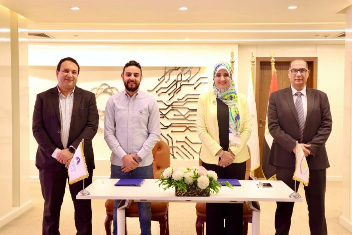 بحوث الإلكترونيات يوقع عقد اتفاق مع شركة إي سبيس ESpace؛ لإدارة وتشغيل المقر المؤقت للمدينة العلمية التابعة للمعهد 3 img 20240521 wa0055