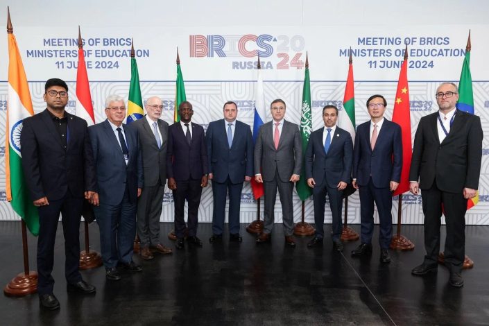 وزير التعليم العالى يلتقي نظيره الروسي لتعزيز التعاون المُشترك 5 almomken.com GWaELAMB