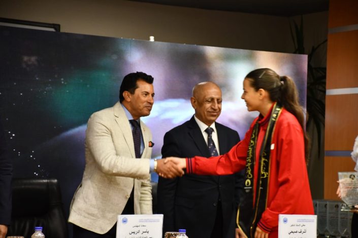 وزير الشباب والرياضة يشهد المؤتمر الصحفي للكشف عن تفاصيل بطولة العالم للناشئين للخماسي الحديث 7 almomken.com Ydvr8Gfn