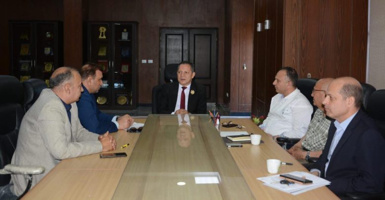 اجتماع اللجنة التنفيذية لتسويق برامج جامعة دمياط لجذب الوافدين 1 almomken.com rS2ADURt