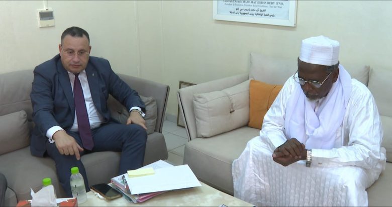 وزير التعليم العالى والتكوين المهنى بجمهورية تشاد يستقبل وفد جامعة الإسكندرية 1 img 20240603 wa0059