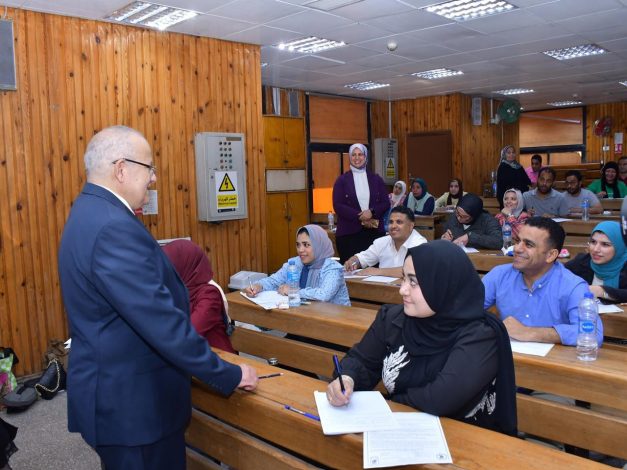 الخشت يتفقد لجان امتحانات الدراسات العليا بكلية الإعلام 5 img 20240604 wa0062