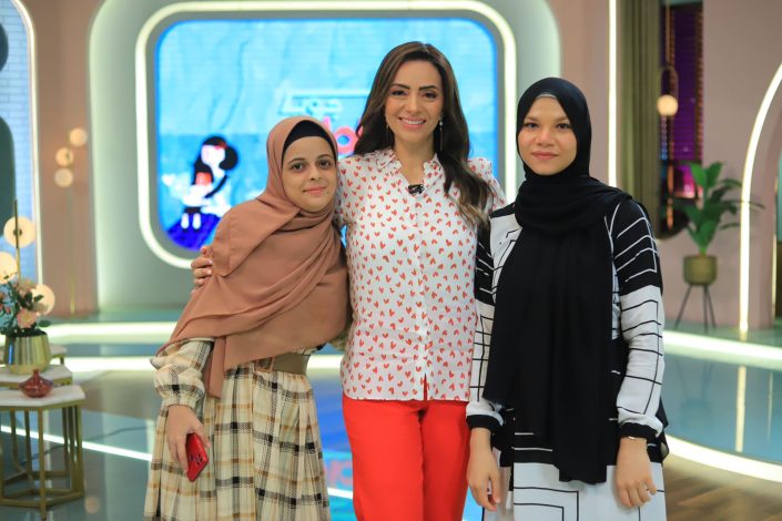 عبد اللطيف يخاطب عاشور بتوفير منحتين لطالبتين من اوائل الدبلومات 2 almomken.com 8q9gbC4Q