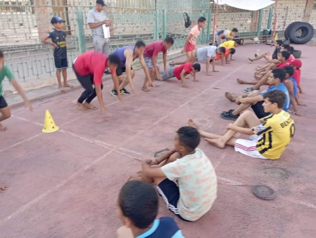 استمرار فعاليات تدريب مركز النسور " اللياقة البدنية" ب شباب ورياضة الشرقية 4 almomken.com CjRjkDlh