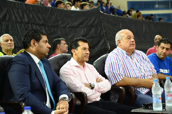 وزير الشباب والرياضة يتفقد بطولة الجمهورية للجودو باستاد القاهرة 7 almomken.com c76kAzZ3