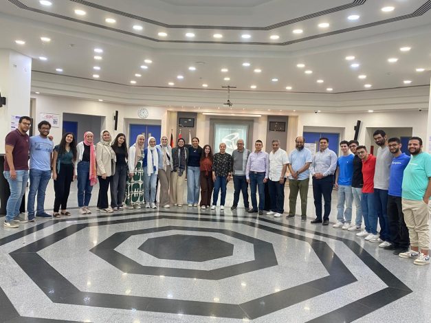 الألمانية بالقاهرة تنظم معرض لمشاريع تخرج طلاب كلية هندسة و تكنولوجيا المعلومات 4 almomken.com fVOK575e