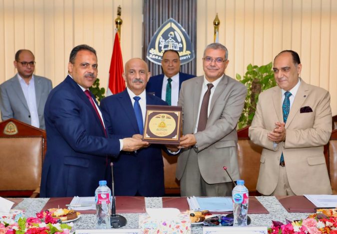 مجلس جامعة الزقازيق يهنئ القيادة السياسية والشعب المصري بذكرى ثورة ٢٣ يوليو المجيدة والعام الهجرى الجديد 1 almomken.com fmojNhJB