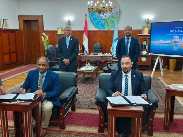 بروتوكول تعاون بين المركز القومي للبحوث ومصنع "كيم تك" لربط مُخرجات البحث العلمي بالصناعة 1 almomken.com l9M6rPbp