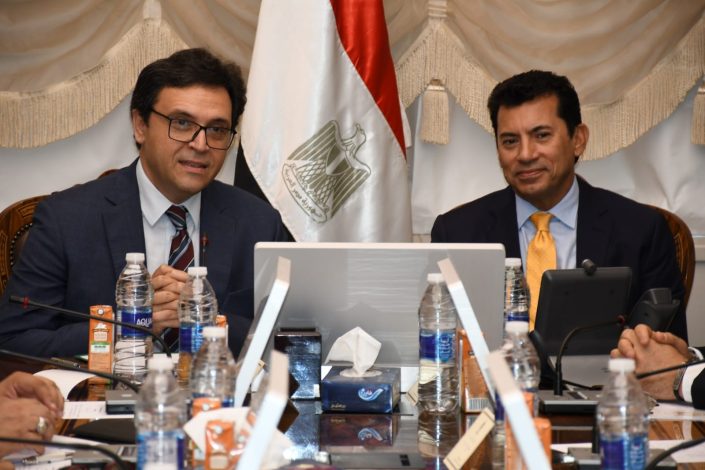 وزير الشباب والرياضة يستقبل وزير الثقافة لبحث أطر التعاون المشترك 5 almomken.com zG7roMfn