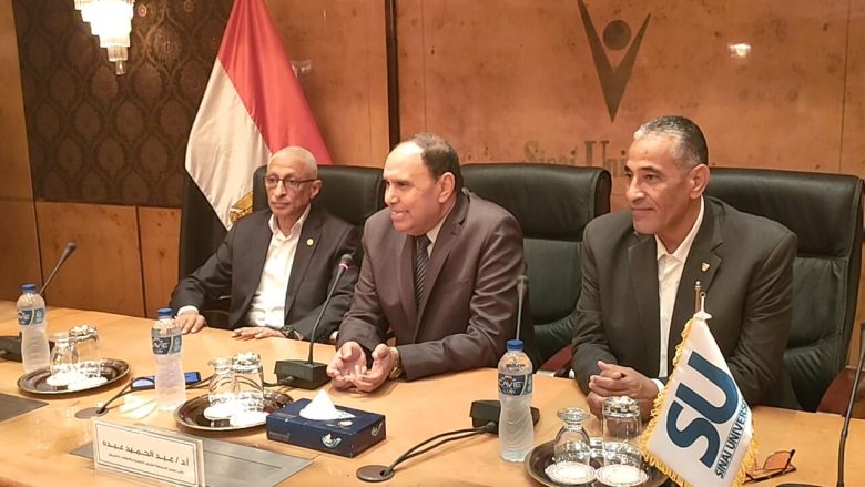 محافظ شمال سيناء يستقبل المشاركين بالفوج الأول من برنامج"إعرف بلدك" بالعريش 3 almomken.com 0Q1u9201