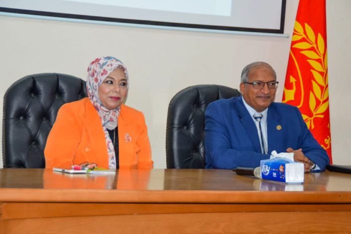 الملتقى المهني للتربية الرياضية ينطلق في بورسعيد للمعلمين والموجهين 1 almomken.com Jjh6qxfW