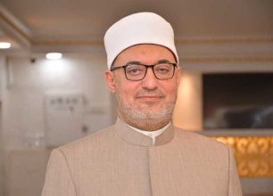 من هو الدكتور نظير عياد؟ السيرة الذاتية للمفتي الجديد للجمهورية