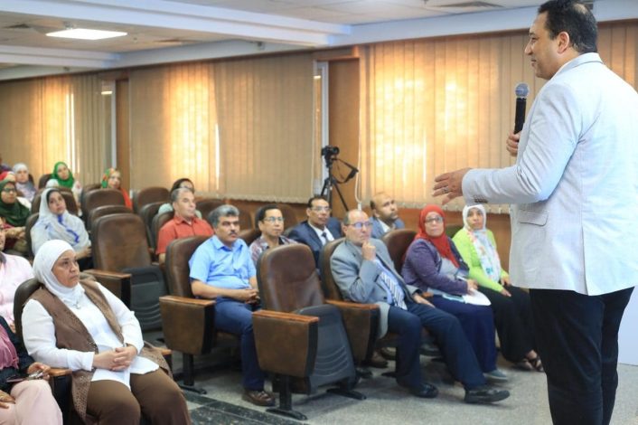 تيودور بلهارس يختتم فعاليات ورش العمل الخاصة بـ"الأبحاث للابتكار وريادة الأعمال 4 almomken.com NB9Az5qP