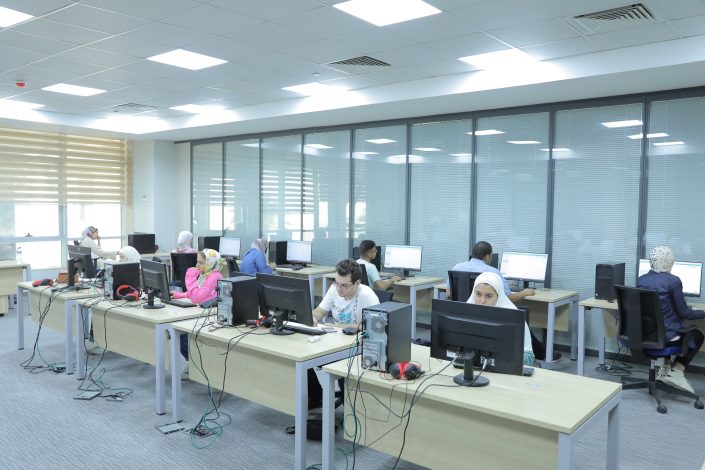 107 ألف طالب يسجلون في تنسيق المرحلة الأولى للقبول بالجامعات 1 almomken.com e3c3iFXN