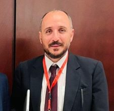 تكليف الدكتور عمر شريف أمينا للمجلس الأعلى للمستشفيات الجامعية. 