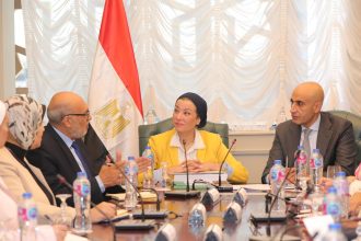 دمج المفاهيم البيئية والاستدامة في التعليم لتعزيز الوعي