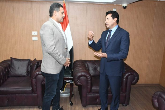محمد فاروق يشكر وزير الشباب والرياضة على دعمه للتحكيم المصري 2 almomken.com 17NbqHef