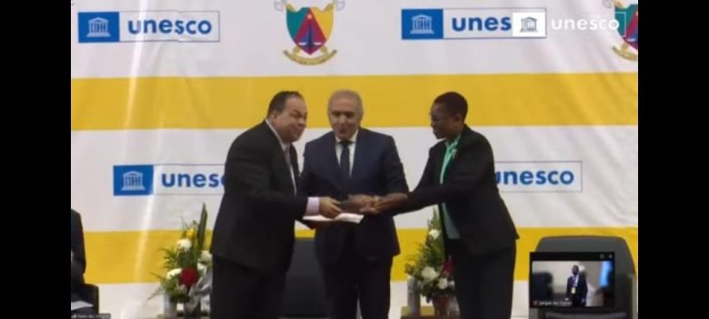 مصر تفوز بجائزة اليونسكو(كونفوشيوس) لمحو الأمية 2024 4 almomken.com RgB9nbMy