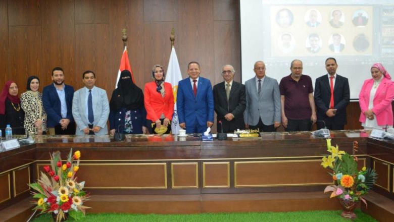 تكريم علماء جامعة دمياط بقائمة ستانفورد 2 almomken.com snYiSN9k