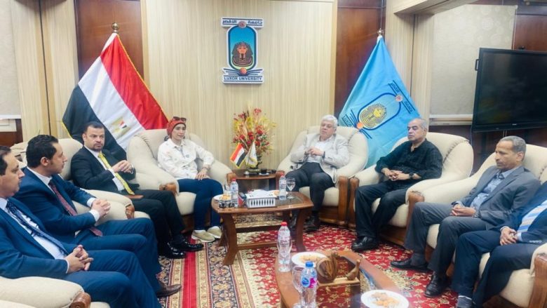 وزير التعليم العالي والبحث العلمي يتفقد المشروعات الإنشائية بجامعة الأقصر 2 almomken.com 7aNn6VRJ