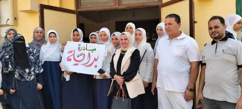 الثقافة بالفيوم تواصل أنشطتها لطلاب المدارس ضمن مبادرة "بداية 5 almomken.com 9tMpeNJG