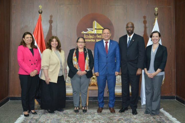 افتتاح مركز خدمة الطلاب ذوي الإعاقة بجامعة دمياط 1 almomken.com JMgI0VK7