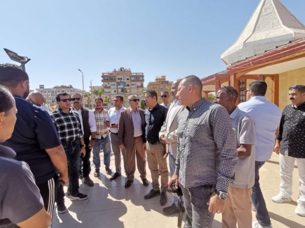 زيارة مفاجئة لوزير الشباب والرياضة لنادي الغردقة الرياضي 3 almomken.com XyJRv3T7