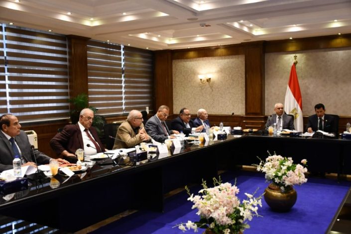 وزير الشباب والرياضة يترأس اجتماع مجلس إدارة صندوق التمويل الأهلي لرعاية النشء والشباب 5 almomken.com YRzs2Nth