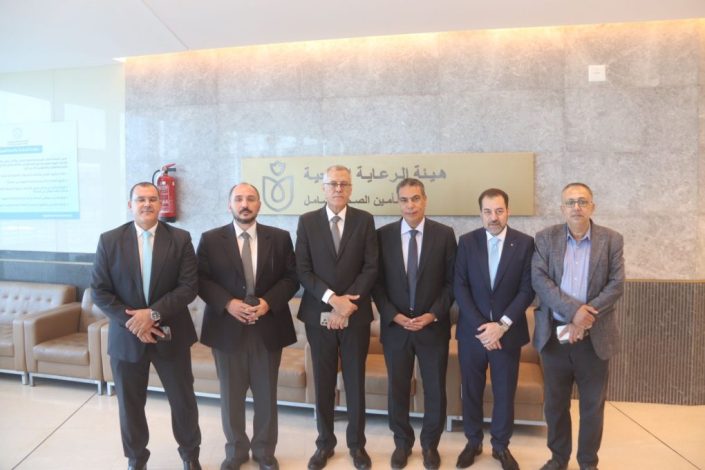 وفد رفيع من قيادات التعليم العالي يتابع تداعيات حادث جامعة الجلالة 2 almomken.com pPBeP8IG