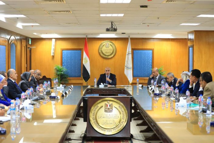 التعليم تستعد لامتحانات نصف العام مبكرا 6 almomken.com M4rOskQe