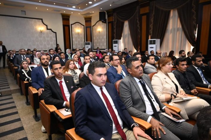 وزير الشباب والرياضة يلتقي الكيانات الشبابية الجديده المرشحة للإنضمام لاتحاد تنظيم الكيانات 4 almomken.com THfjvqmn