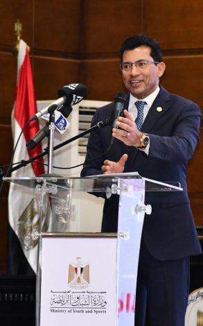 الشباب والتنظيم والإدارة ينظمان الملتقى الثاني للموارد البشرية 5 almomken.com GTPdb4O1